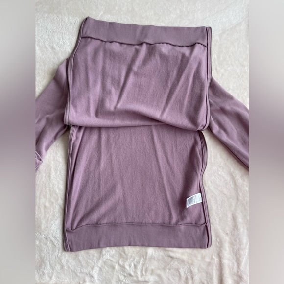 GAP Maternity Nursing Dusty Purple Sweatshirt with Puff Sleeves MEDIUM - Picture 7 of 10